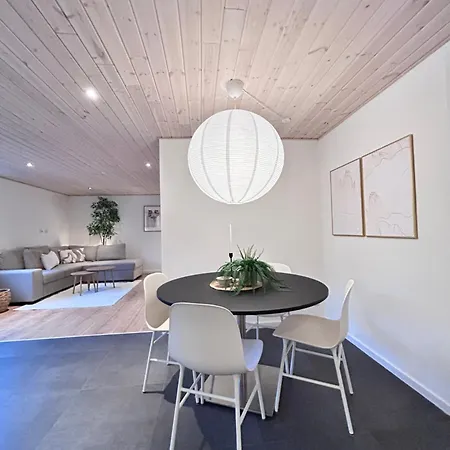 80kvm Taet Pa Centrum & Appartamento Silkeborg