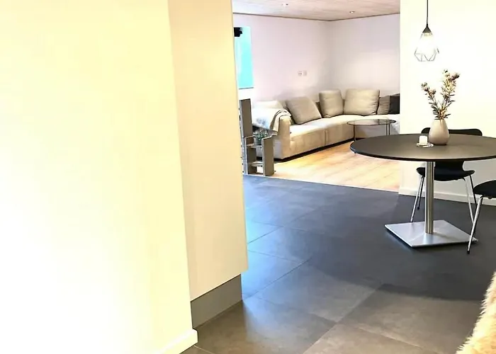 Apartament 80kvm Taet Pa Centrum & *